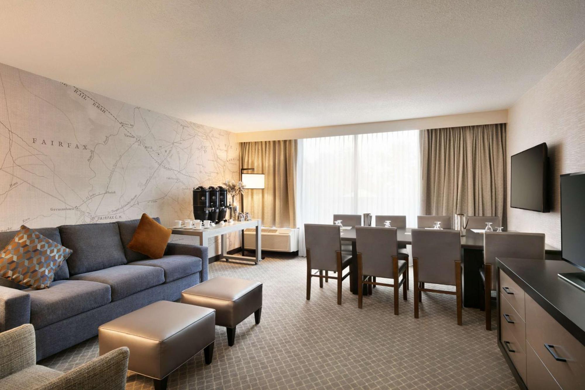 מלון טייסונס קורנר Doubletree By Hilton Mclean Tysons מראה חיצוני תמונה