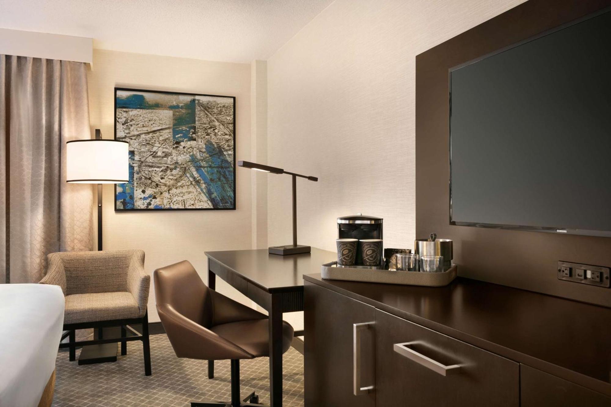 מלון טייסונס קורנר Doubletree By Hilton Mclean Tysons מראה חיצוני תמונה