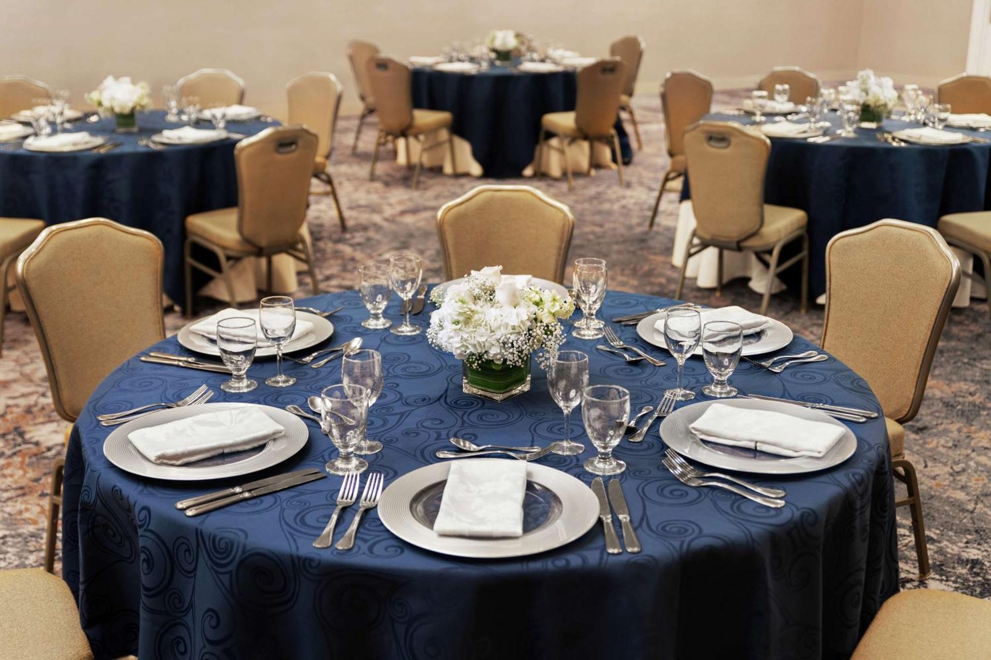 מלון טייסונס קורנר Doubletree By Hilton Mclean Tysons מראה חיצוני תמונה