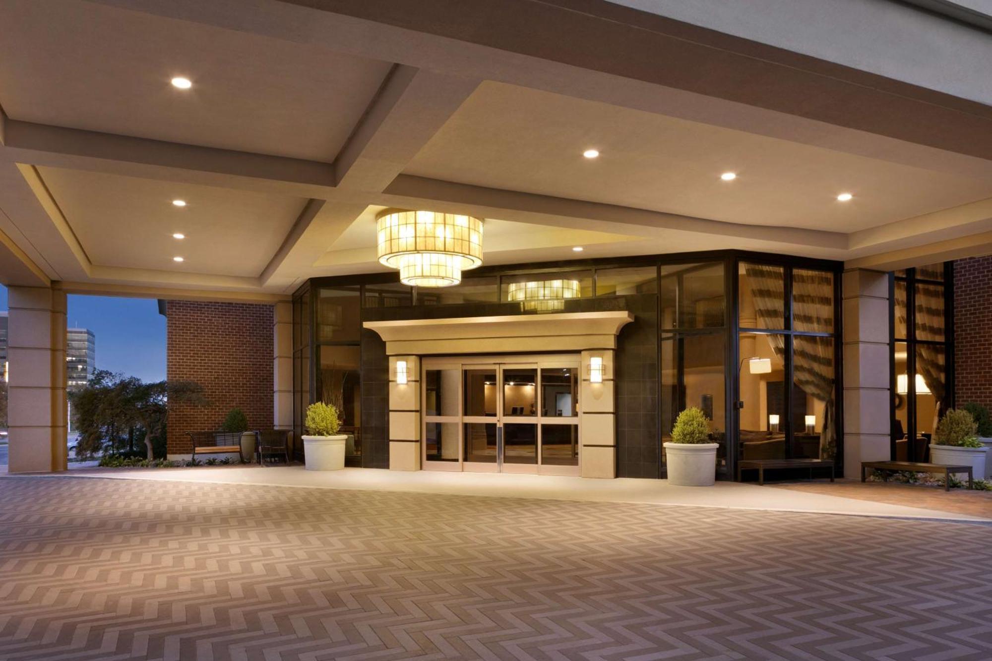 מלון טייסונס קורנר Doubletree By Hilton Mclean Tysons מראה חיצוני תמונה