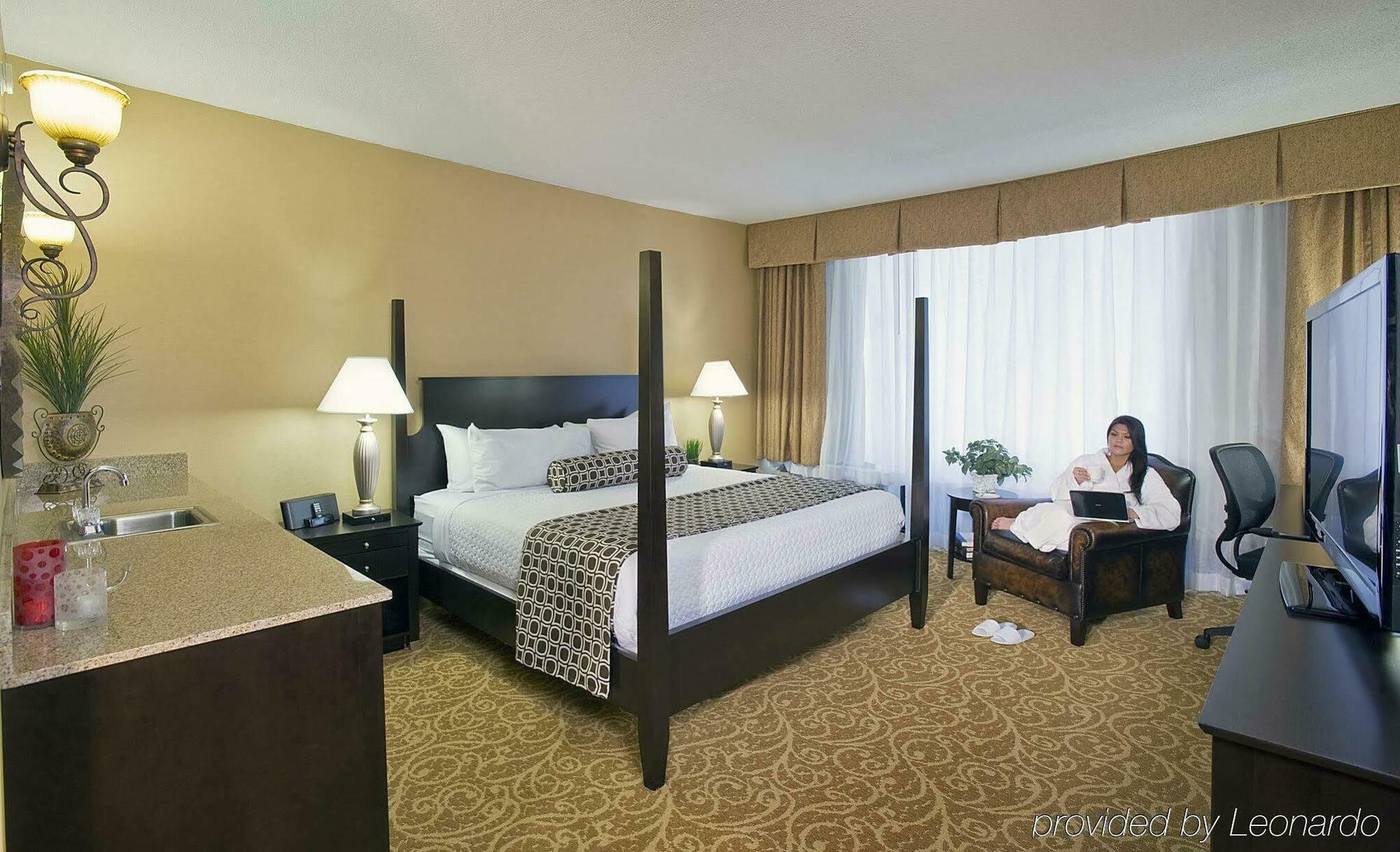 מלון טייסונס קורנר Doubletree By Hilton Mclean Tysons חדר תמונה